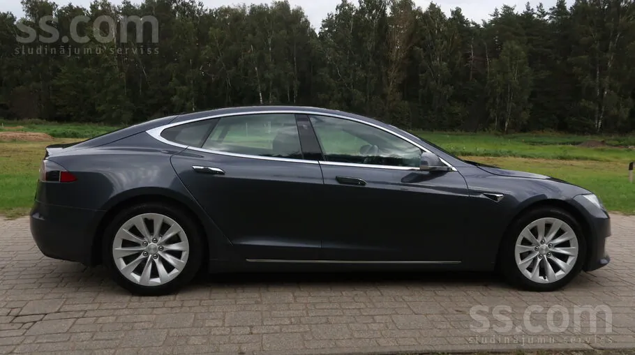 Tesla Model S 2019 photo 4