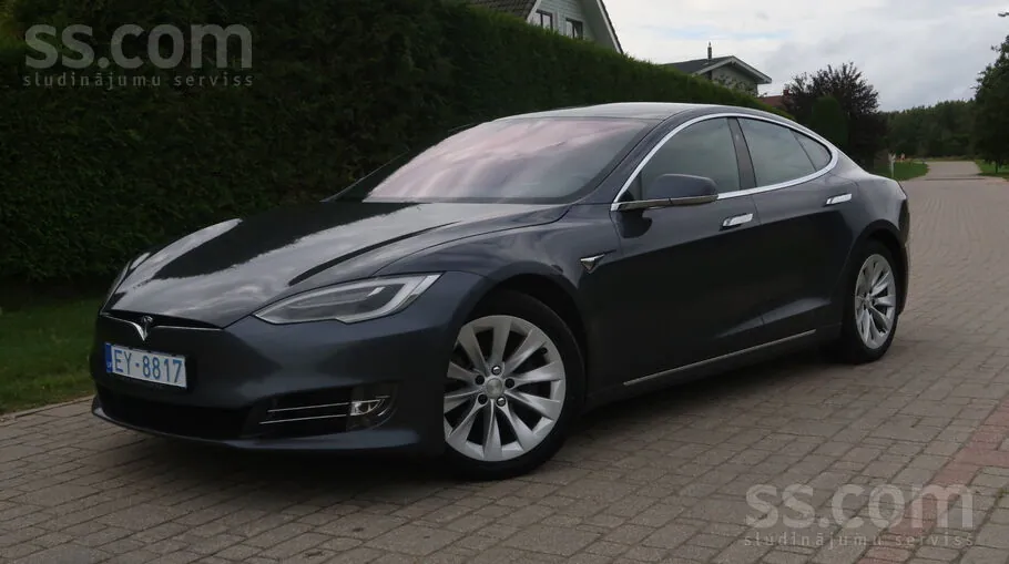 Tesla Model S