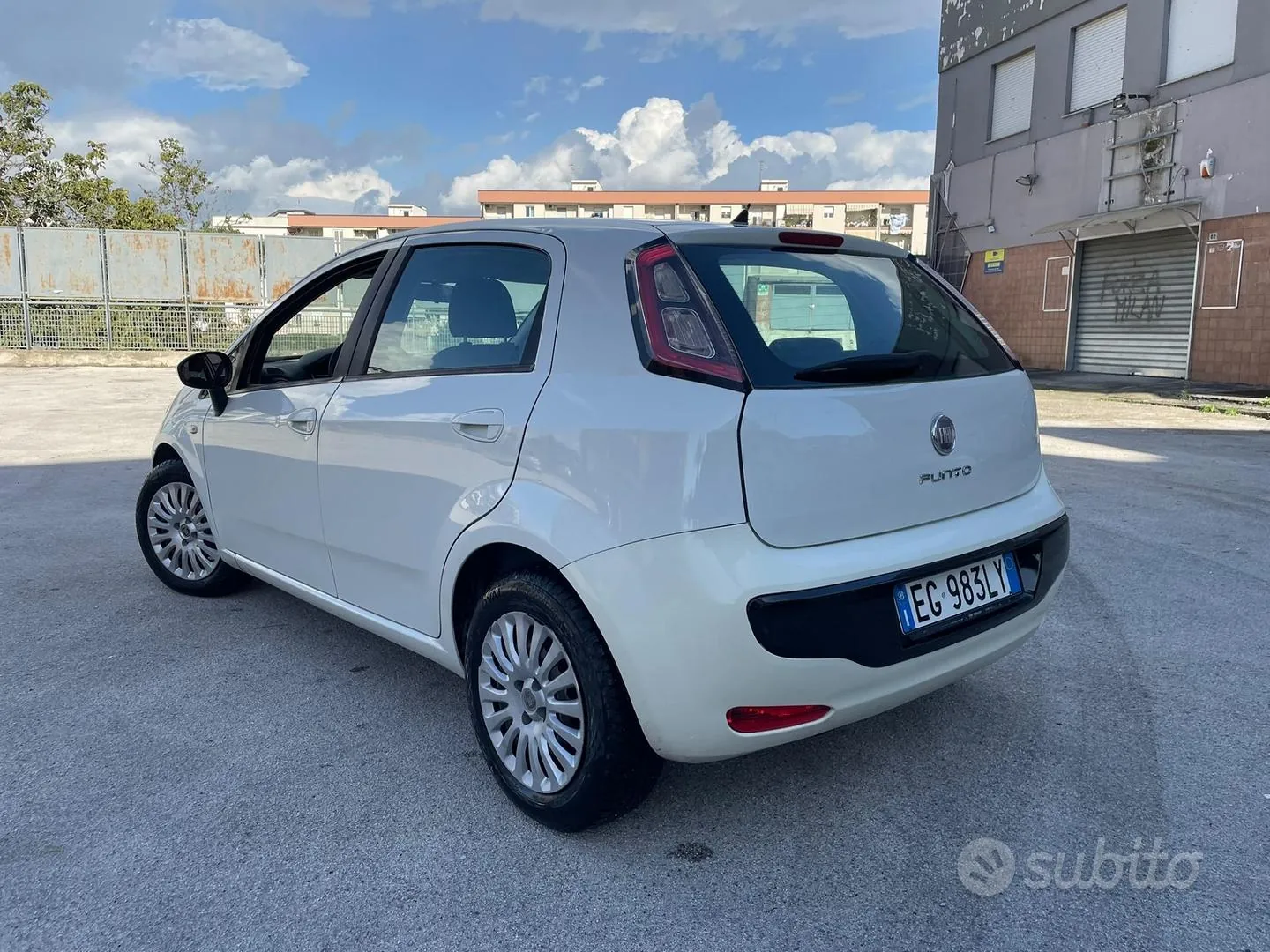 Fiat Punto Evo 2012 photo 4