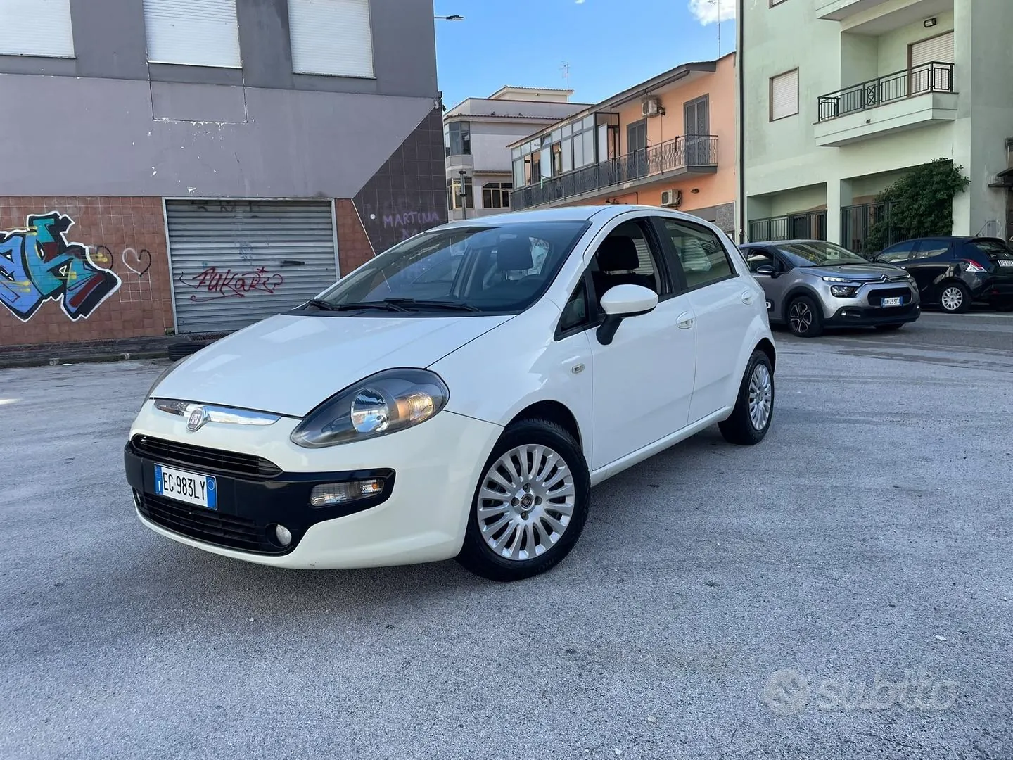 Fiat Punto Evo 2012 photo 2