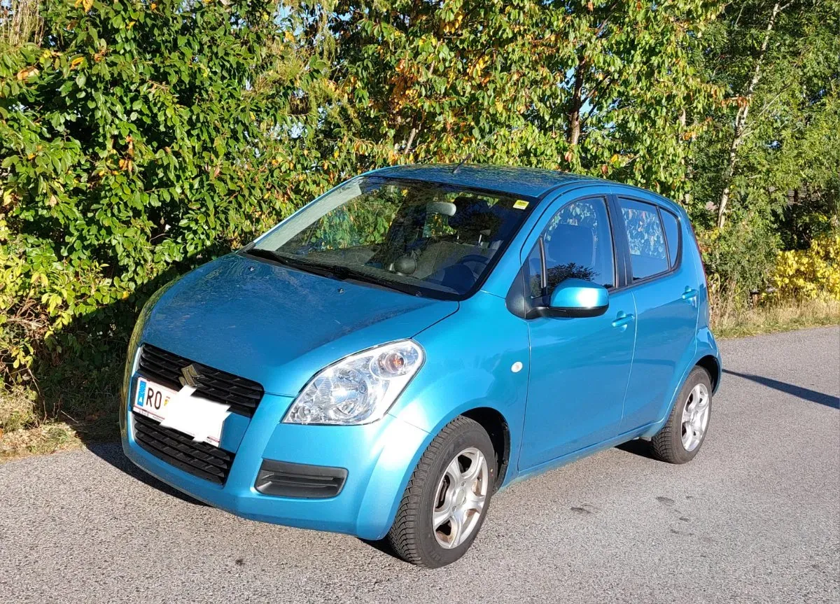 Suzuki Splash 2008 photo 2