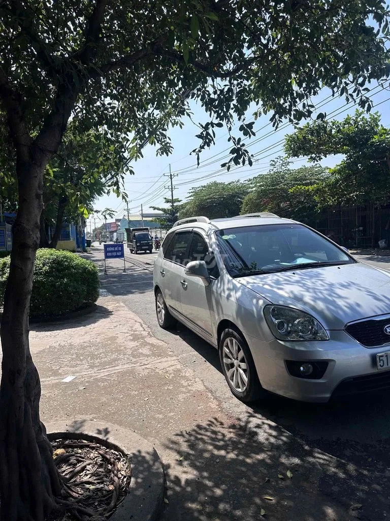 Kia Carens