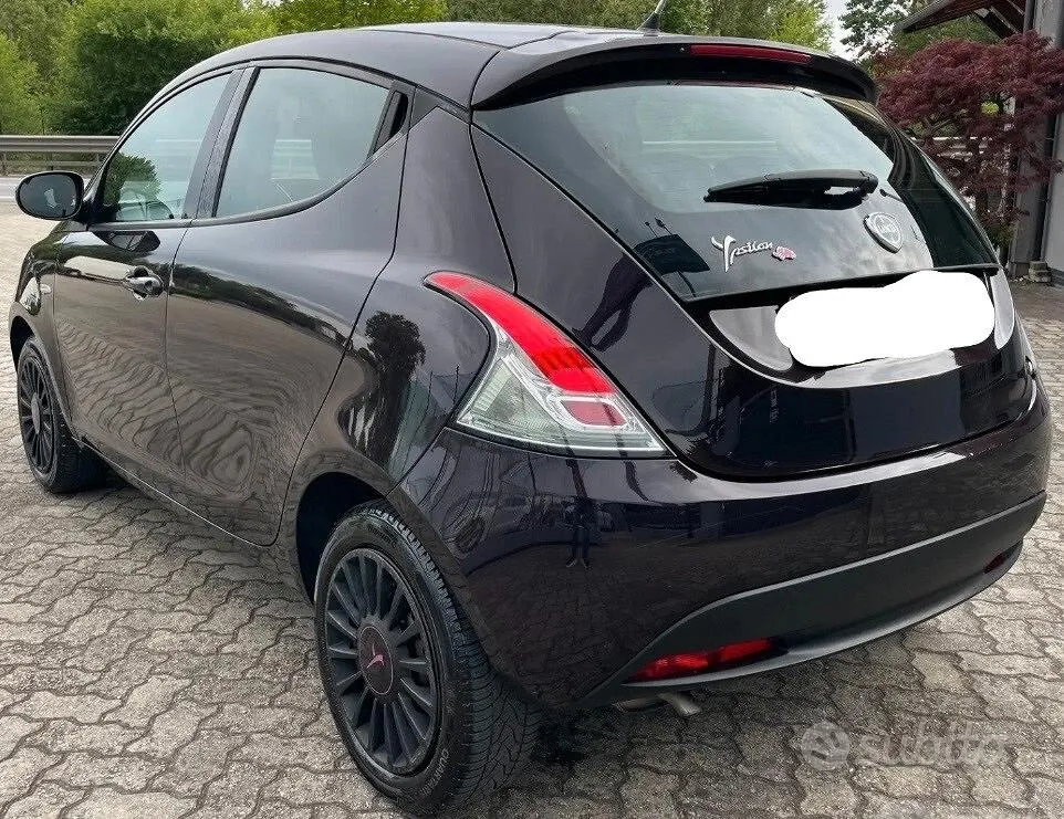 Lancia Ypsilon 2013 photo 4