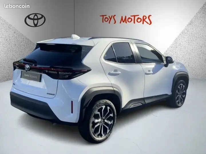 Toyota Yaris Cross 2023 photo 2
