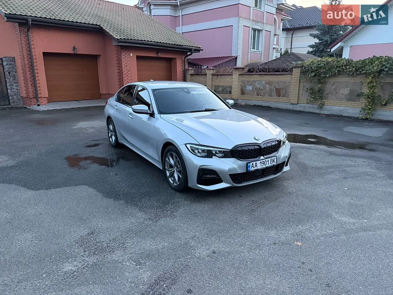 BMW 3 Series 2020 photo 4