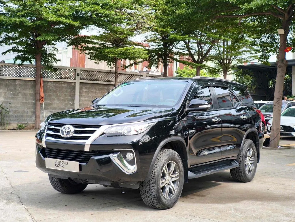 Toyota Fortuner 2017 photo 2