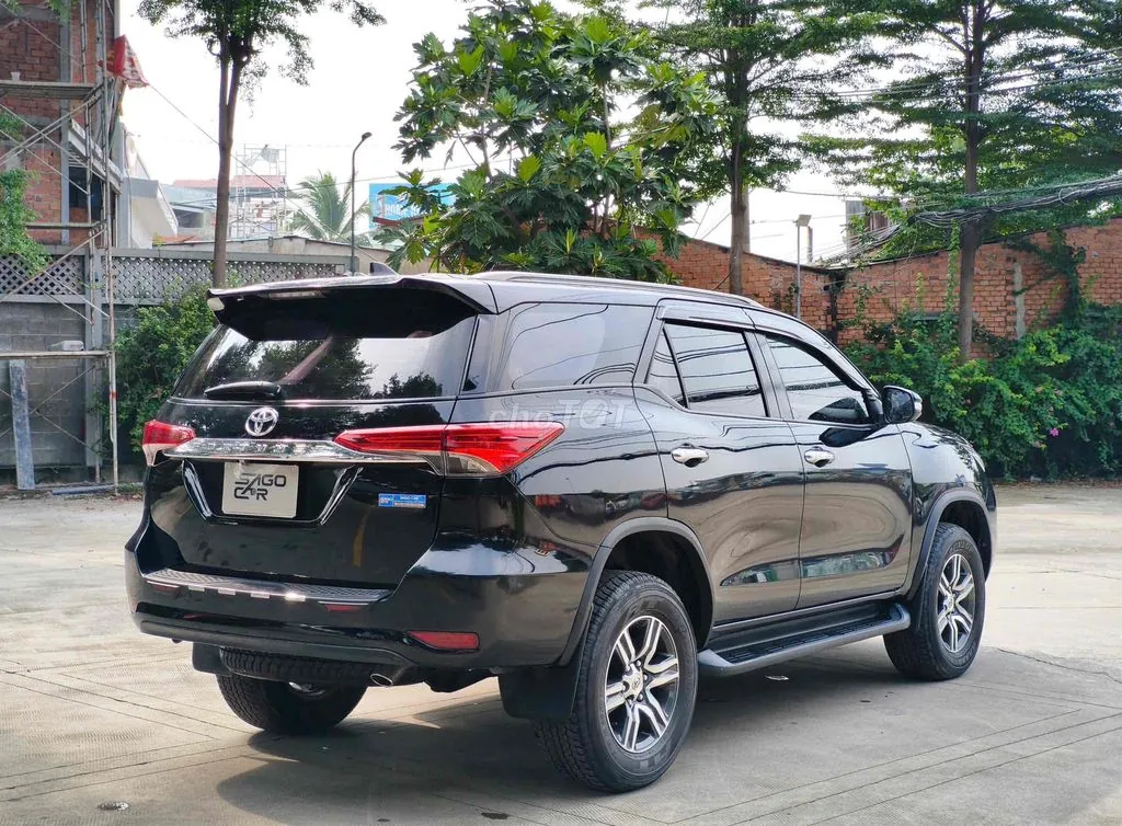 Toyota Fortuner 2017 photo 4