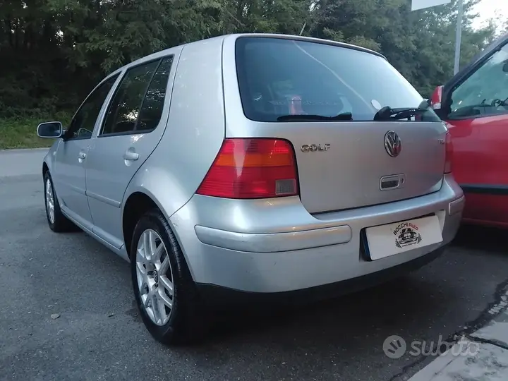 Volkswagen Golf 2003 photo 4