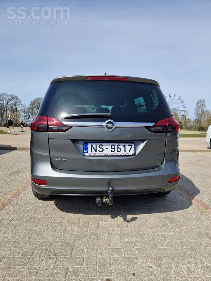 Opel Zafira 2017 photo 3