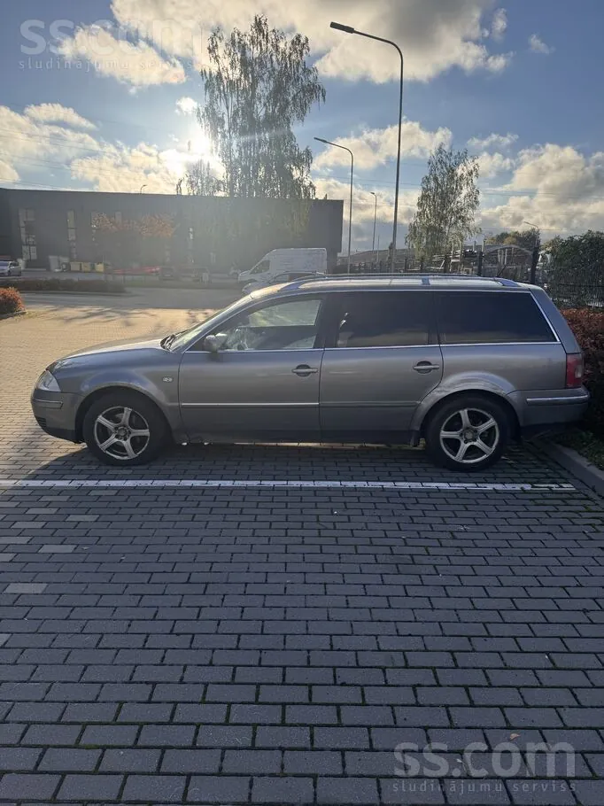 Volkswagen Passat 2003 photo 3