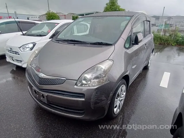 Toyota Ractis G 2010 photo 2