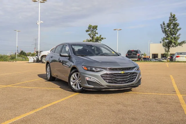 Chevrolet Malibu 2025 photo 2
