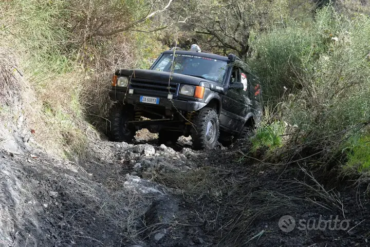Land Rover Discovery 1999 photo 2