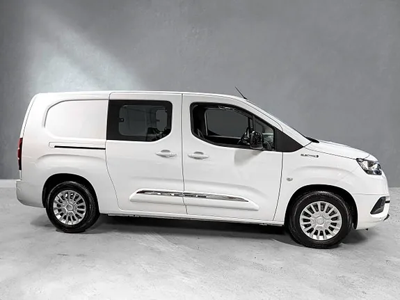 Toyota Proace City 2023 photo 2