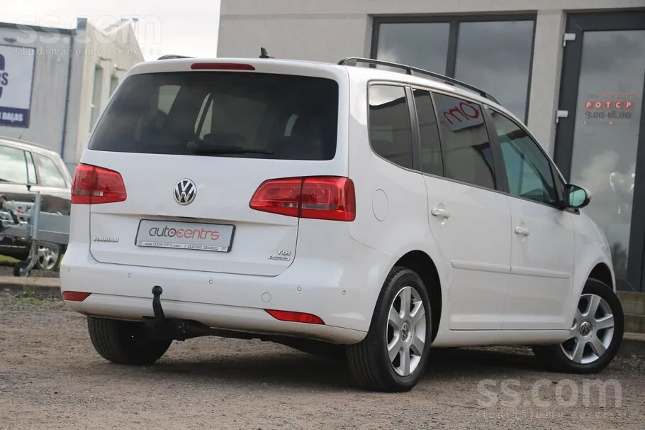 Volkswagen Touran 2011 photo 5