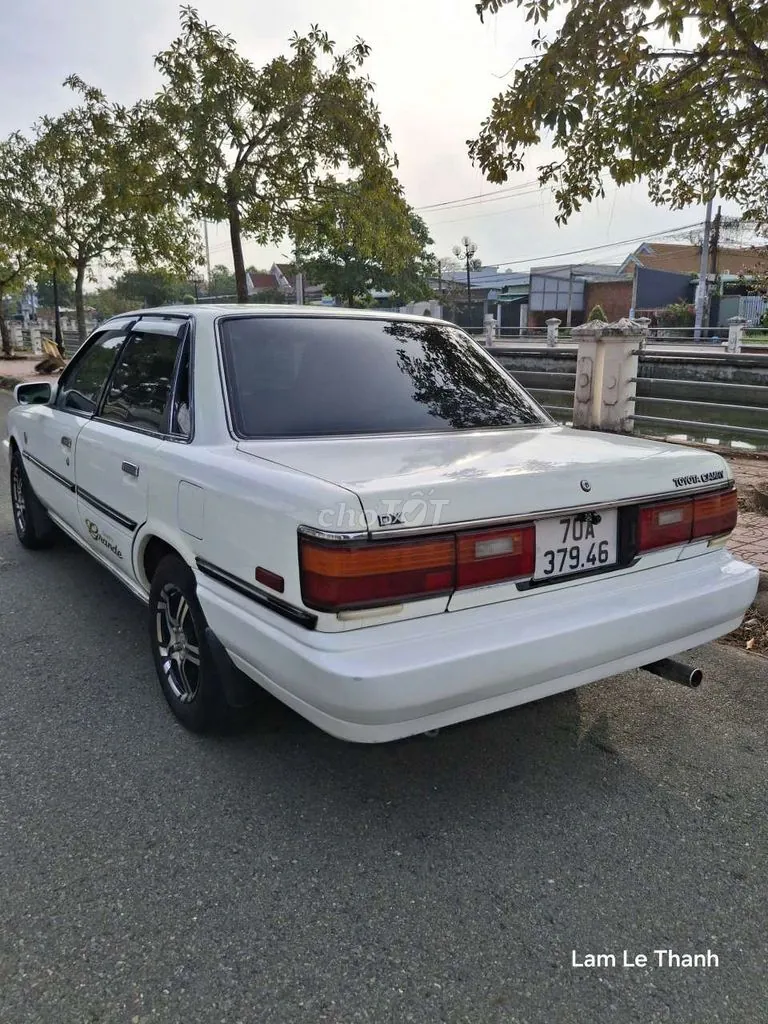 Toyota Camry 1989 photo 3