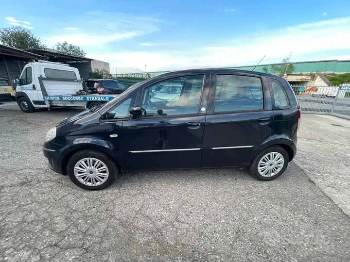 Lancia Musa 2009 photo 3