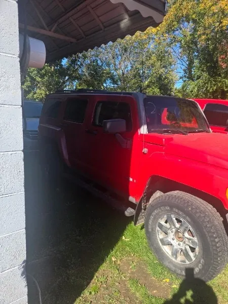 Hummer H3 2006 photo 2