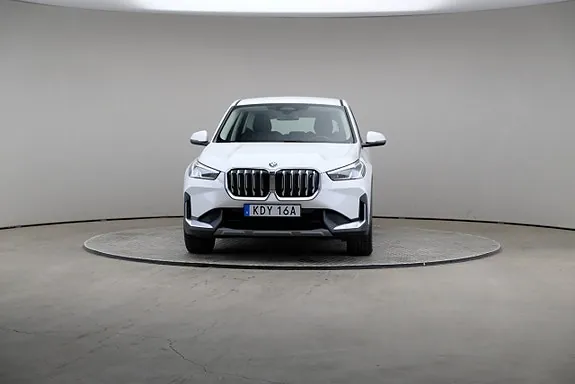 BMW Ix1 2023 photo 3
