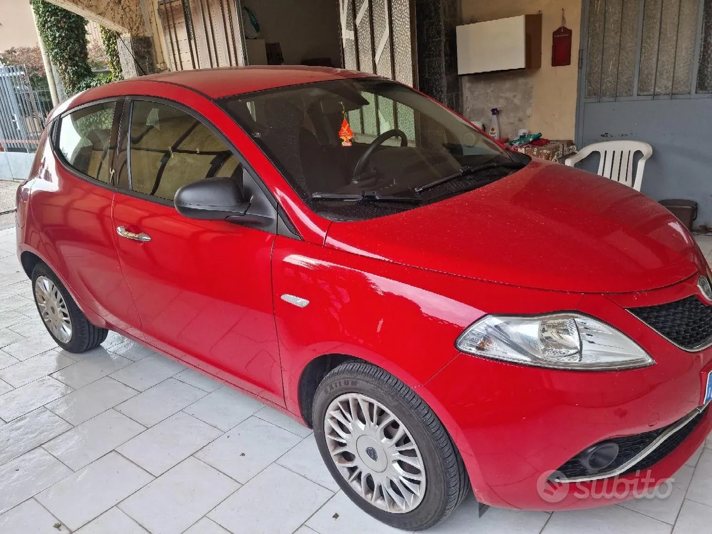 Lancia Ypsilon