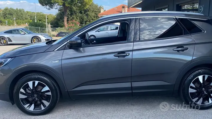 Opel Grandland 2019 photo 2