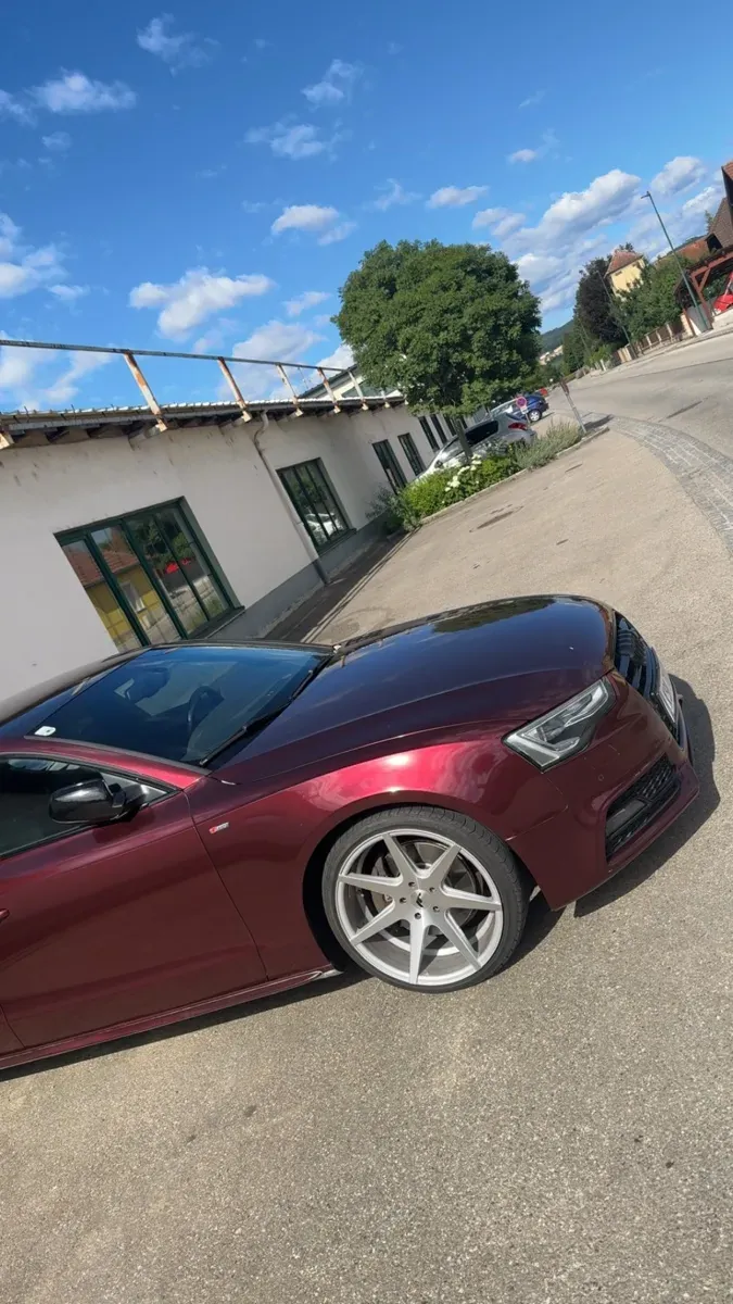 Audi A5 2012 photo 2