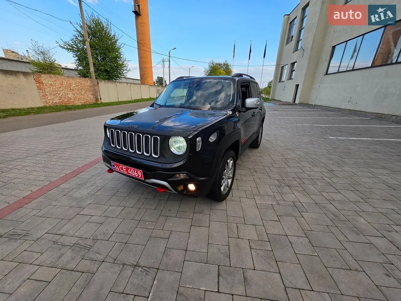 Jeep Renegade 2015 photo 4