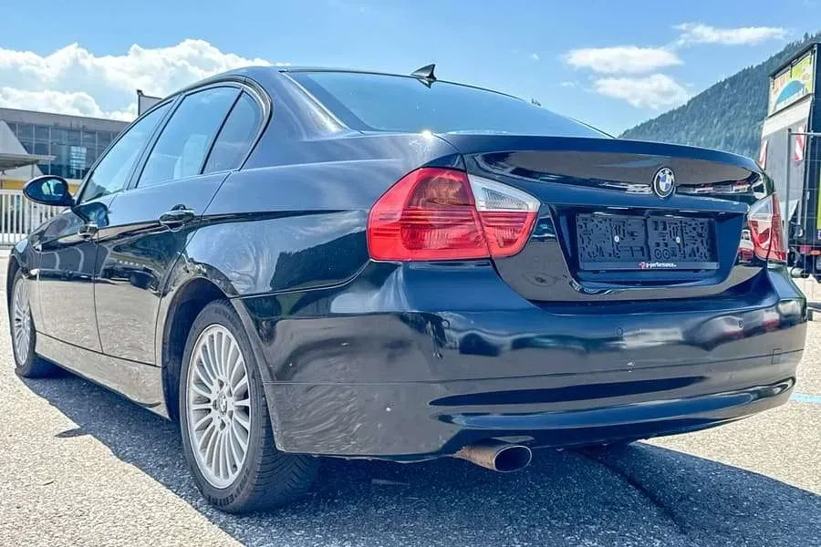 BMW 3 Series 2006 photo 2