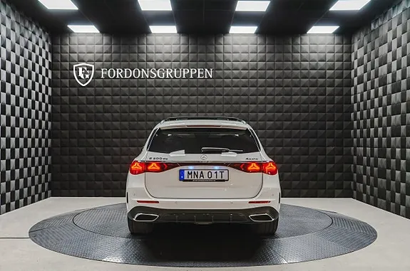 Mercedes-Benz E300 De 2024 photo 5