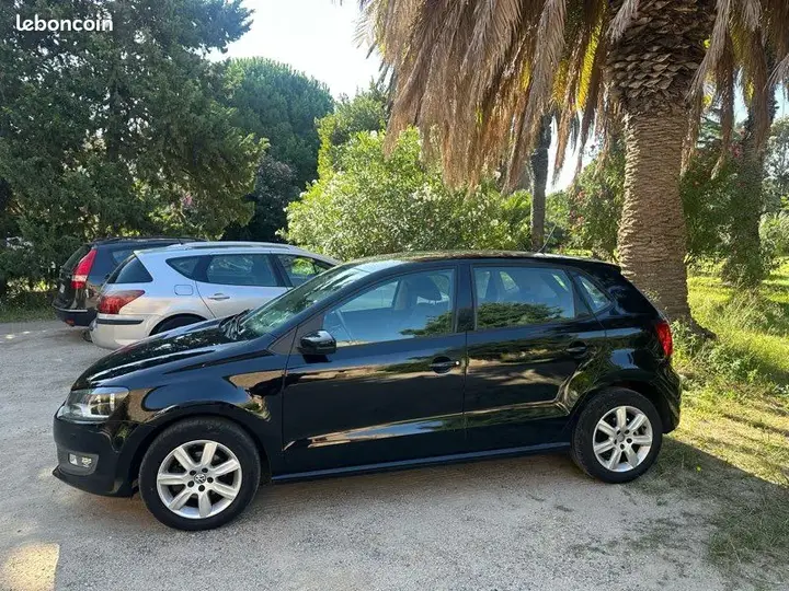 Volkswagen Polo 2011 photo 2