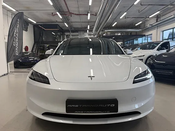 Tesla Model 3 2025 photo 5