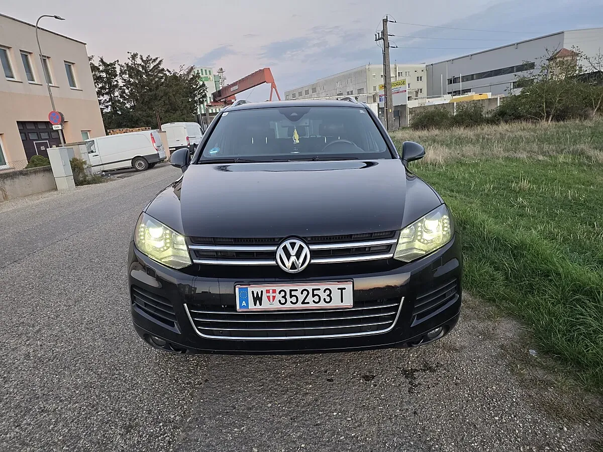 Volkswagen Touareg 2010 photo 2