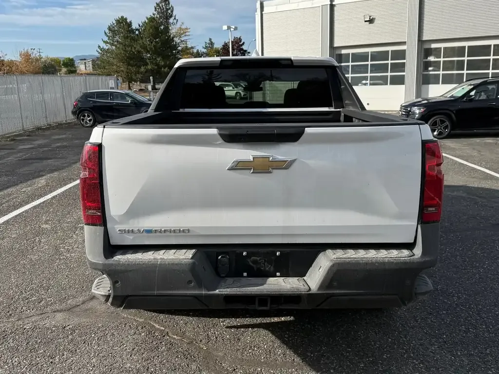 Chevrolet Silverado Ev 2026 photo 4