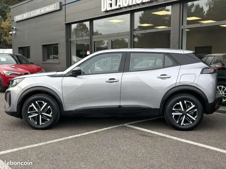 Peugeot 2008 2025 photo 4