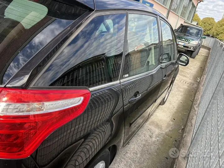 Citroen C4 2008 photo 4