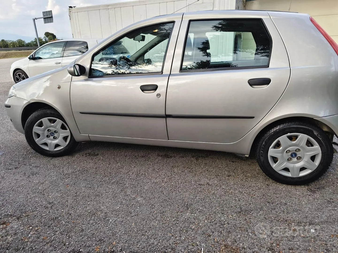 Fiat Punto 2004 photo 4