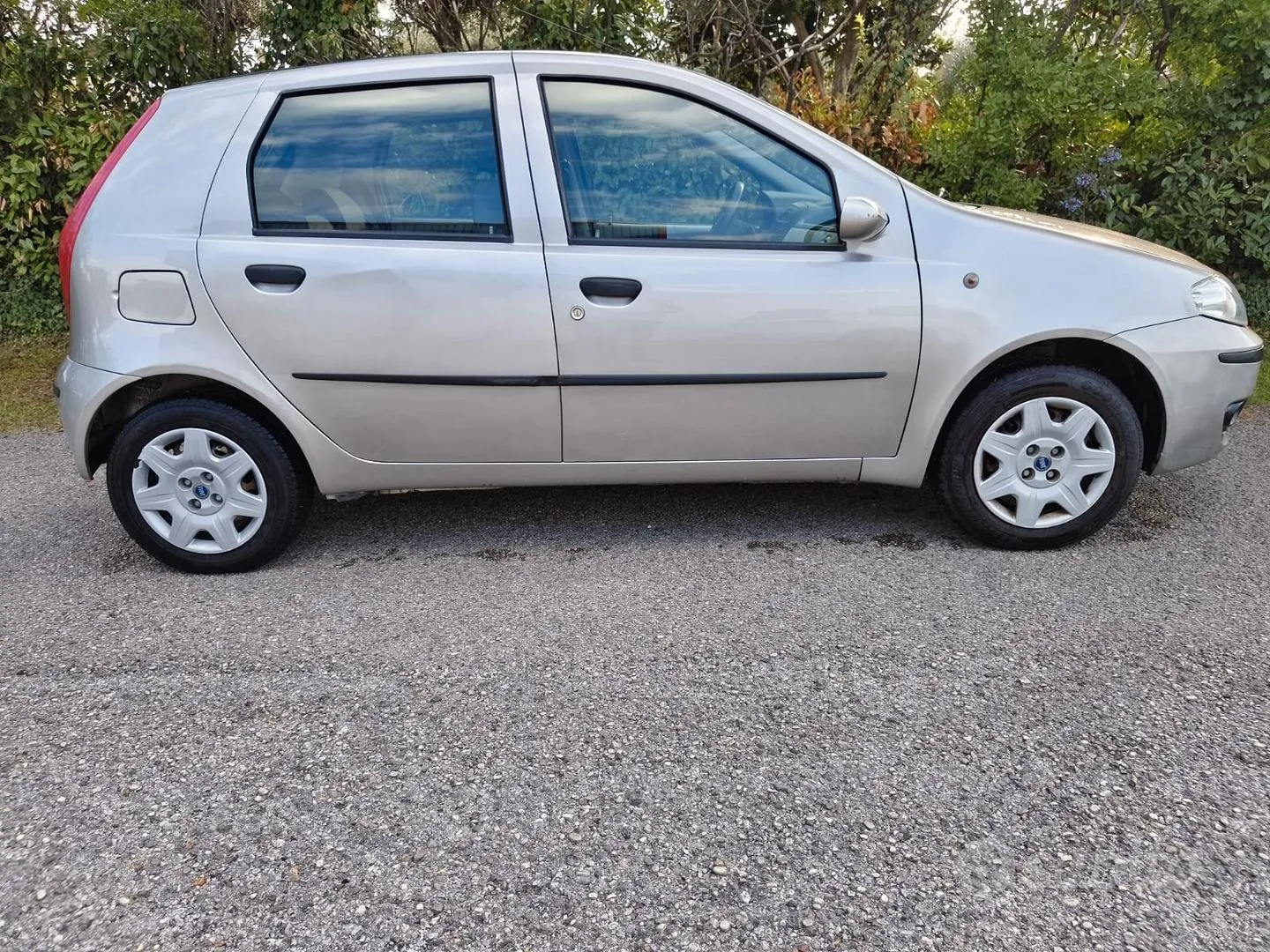 Fiat Punto 2004 photo 3