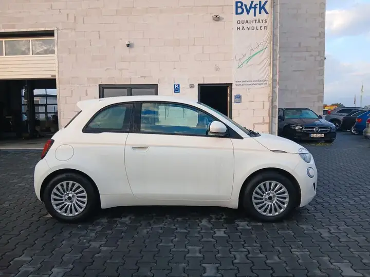 Fiat 500E