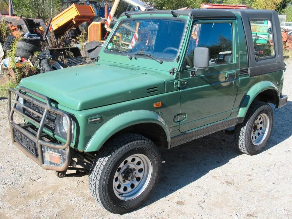 Suzuki Samurai