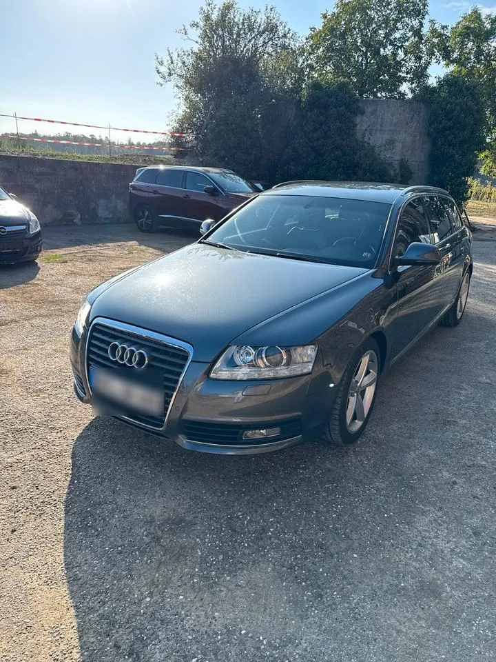 Audi A6 Avant