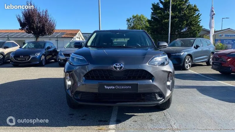 Toyota Yaris Cross 2025 photo 2