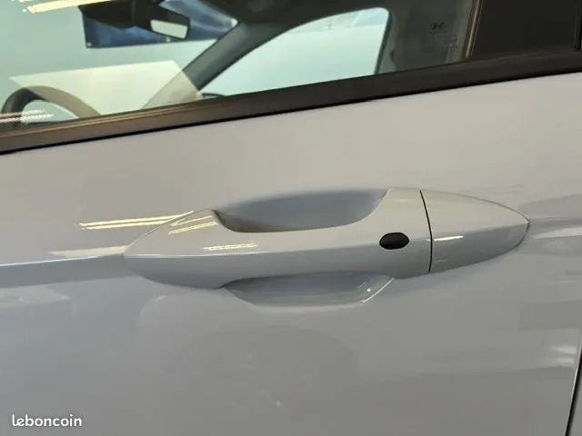 Hyundai Kona 2025 photo 2