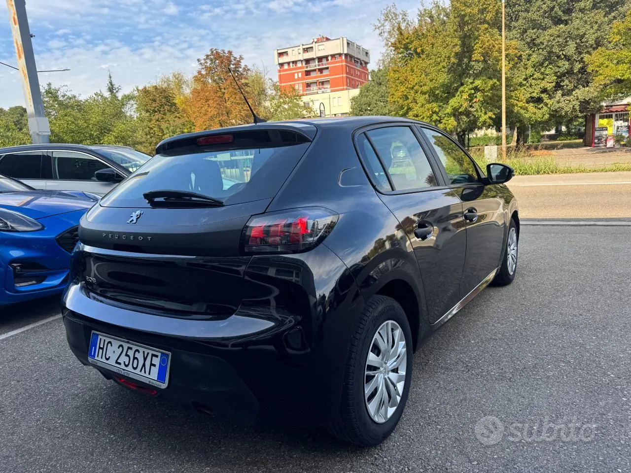 Peugeot 208 2022 photo 3