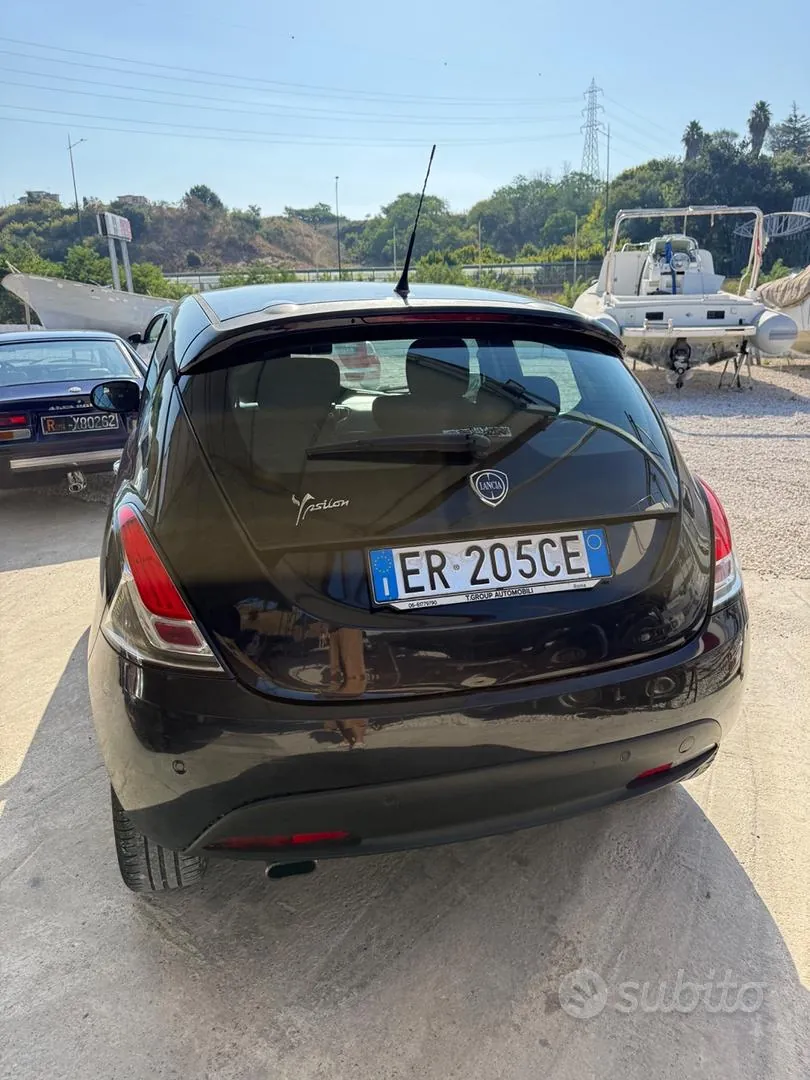 Lancia Ypsilon 2013 photo 5