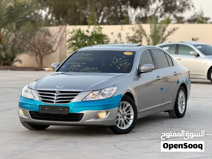 Genesis G80 2010 photo 2