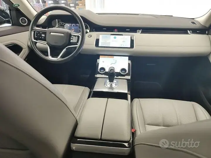 Land Rover Evoque 2022 photo 3
