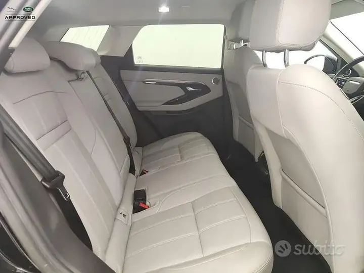 Land Rover Evoque 2022 photo 5