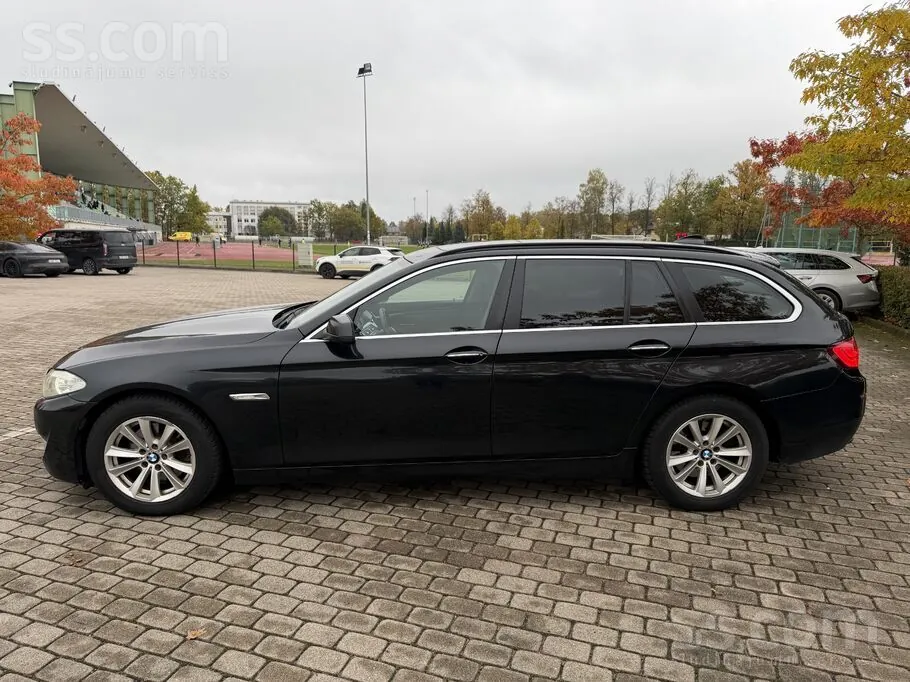 BMW 520 2010 photo 3