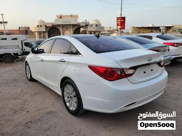 Hyundai Sonata 2011 photo 3