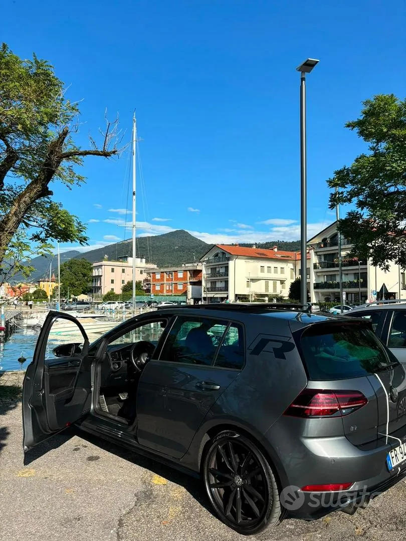 Volkswagen Golf R 2018 photo 3